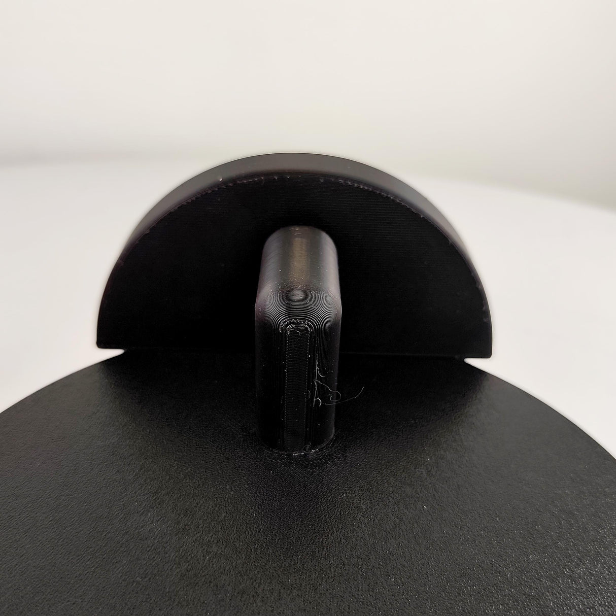 3D Printed Round Wall Shelf | Modern Minimalist Floating Shelf with Circular Design | Contemporary Wall Decor for Stylish Home Interiors