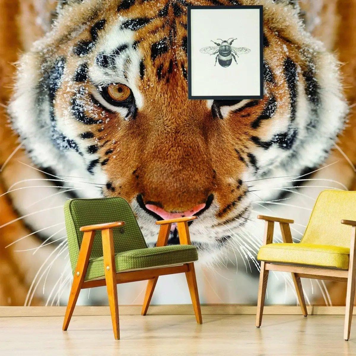 Stylish wall decal featuring a majestic tiger design, enhancing home decor with exotic elegance.