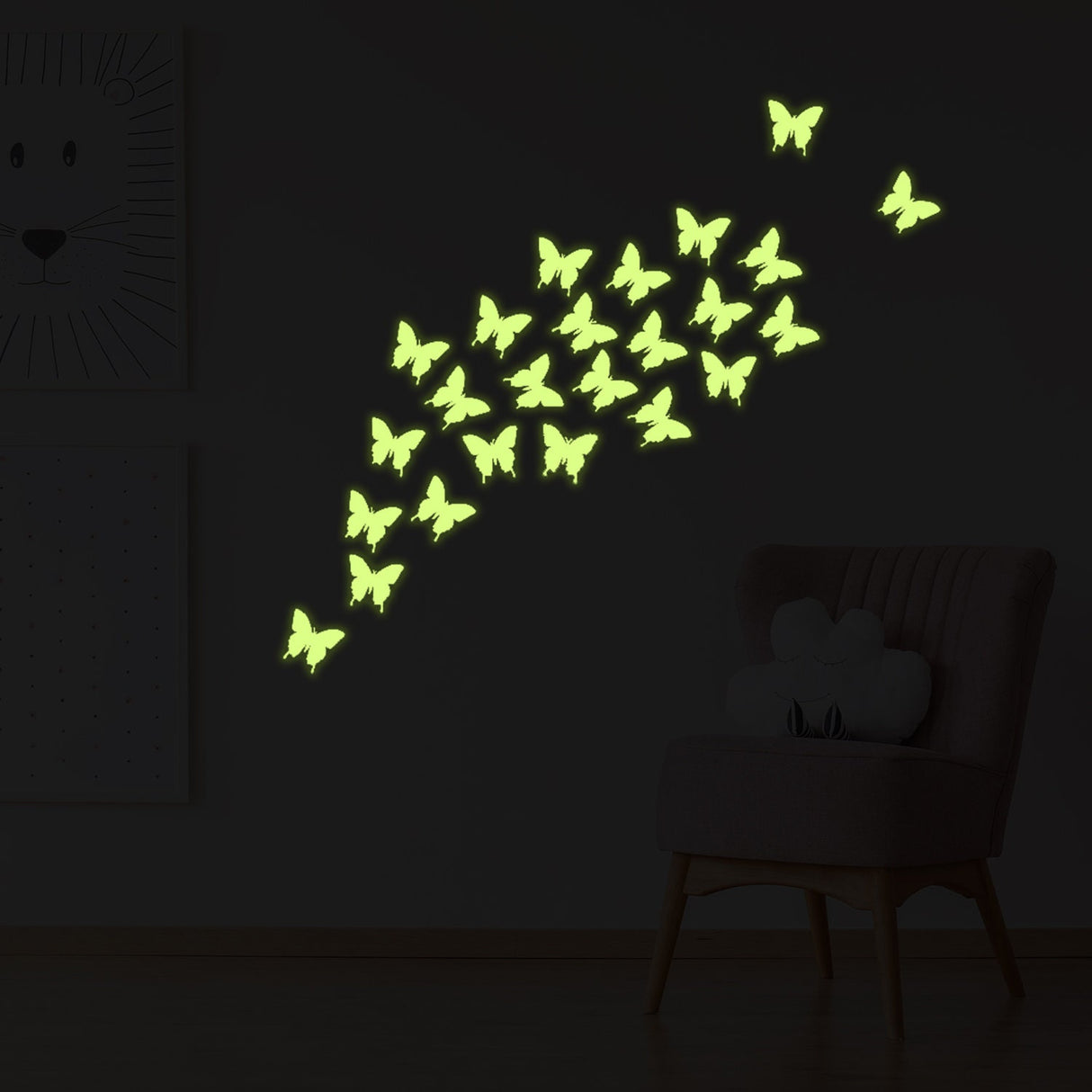 24x The Flying Butterfly Glow At Night Decal - Glowing Vinyl In Dark Sticker Butterflies